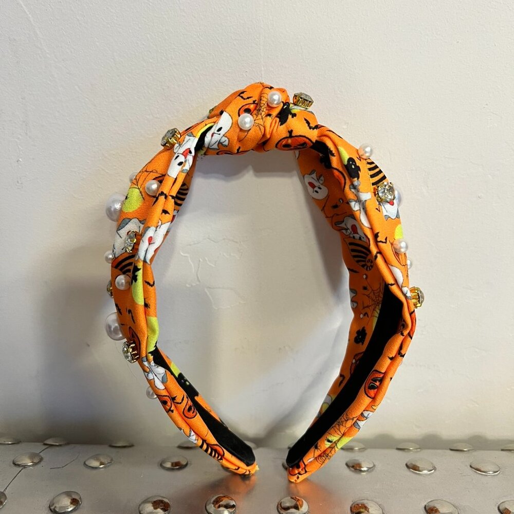 Halloween Womens Knot Headband With Ghosts, Pearls, Pumpkins, Bats - Never Worn